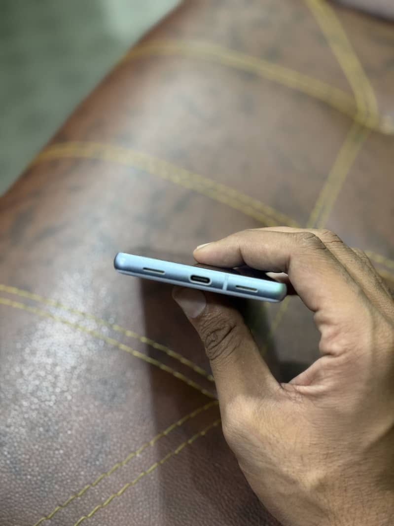 Google Pixel 7a 1