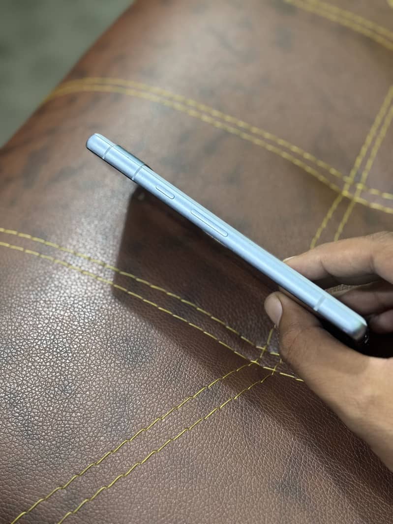 Google Pixel 7a 4