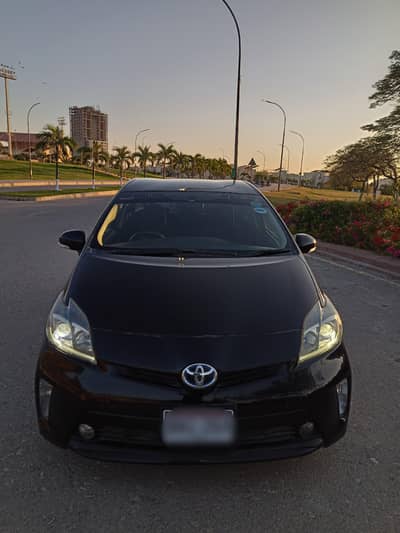 Toyota Prius 2013 register 2017
