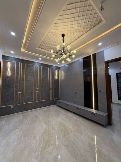5 Marla Upper Portion Available For Rent In Central Park Housing Scheme Lahore