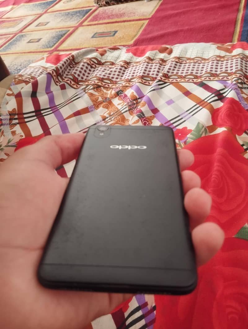 OPPO A37 1