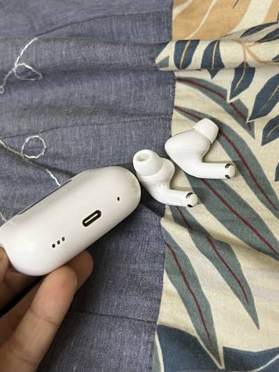 Apple airpod pro 2 generation  in apple warranty