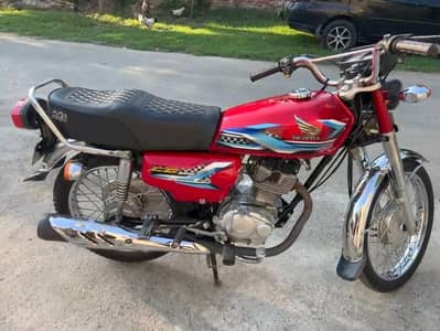 Honda 125 seal to seal genuine and good condition