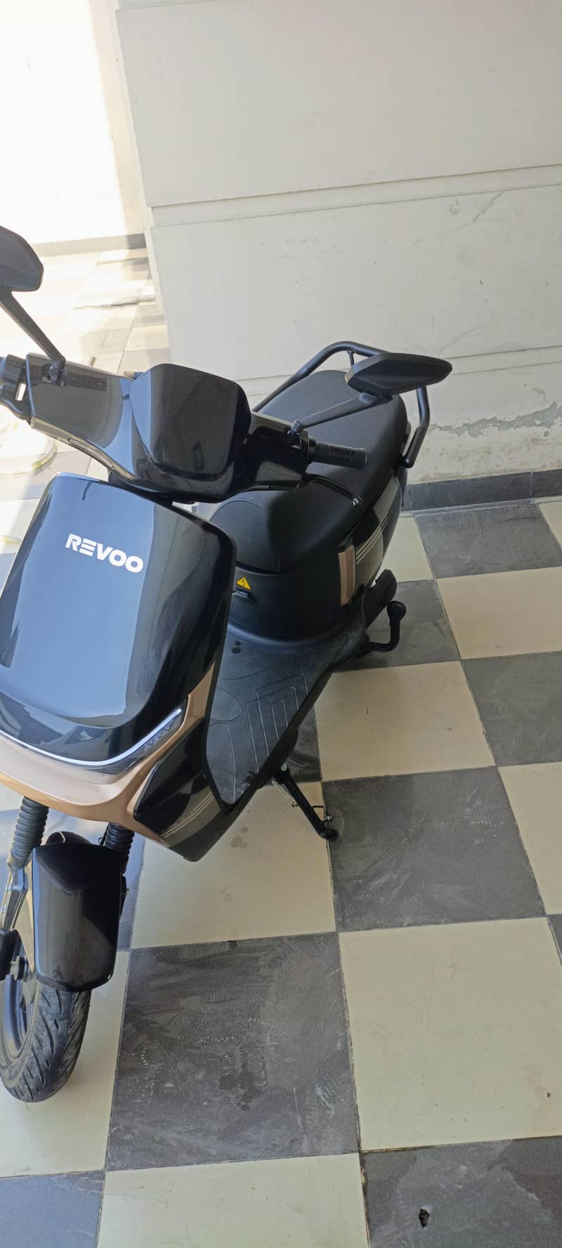 Revoo A11 0
