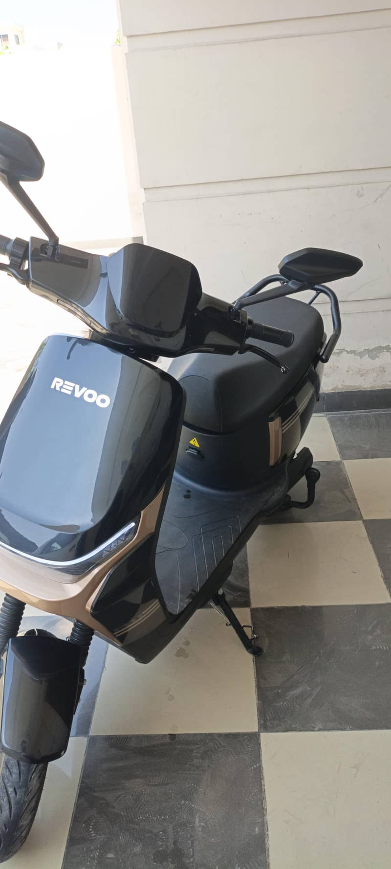 Revoo A11 4
