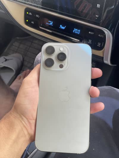 Apple iPhone 16 Pro Max