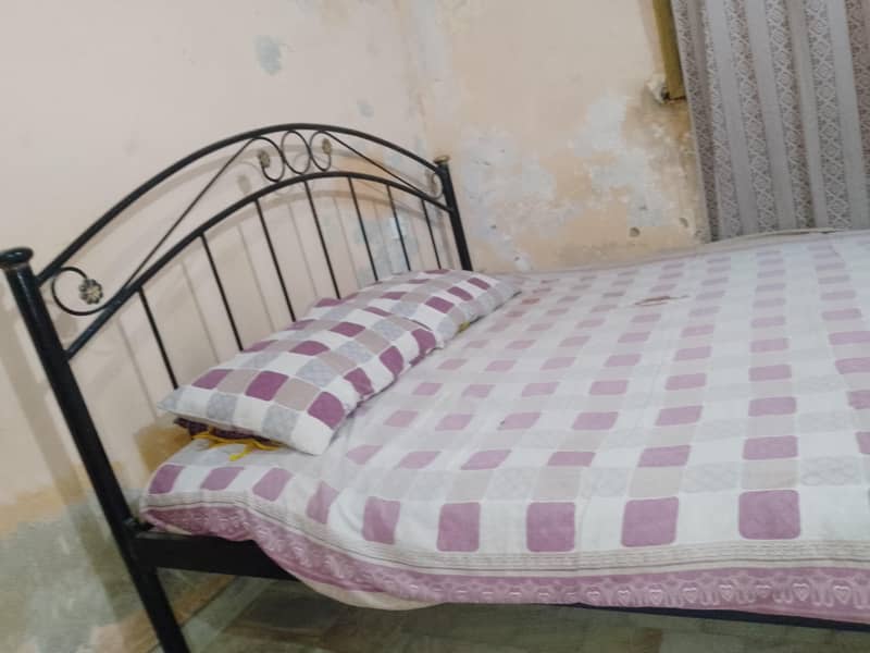 king bed 0
