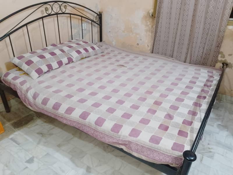 king bed 1