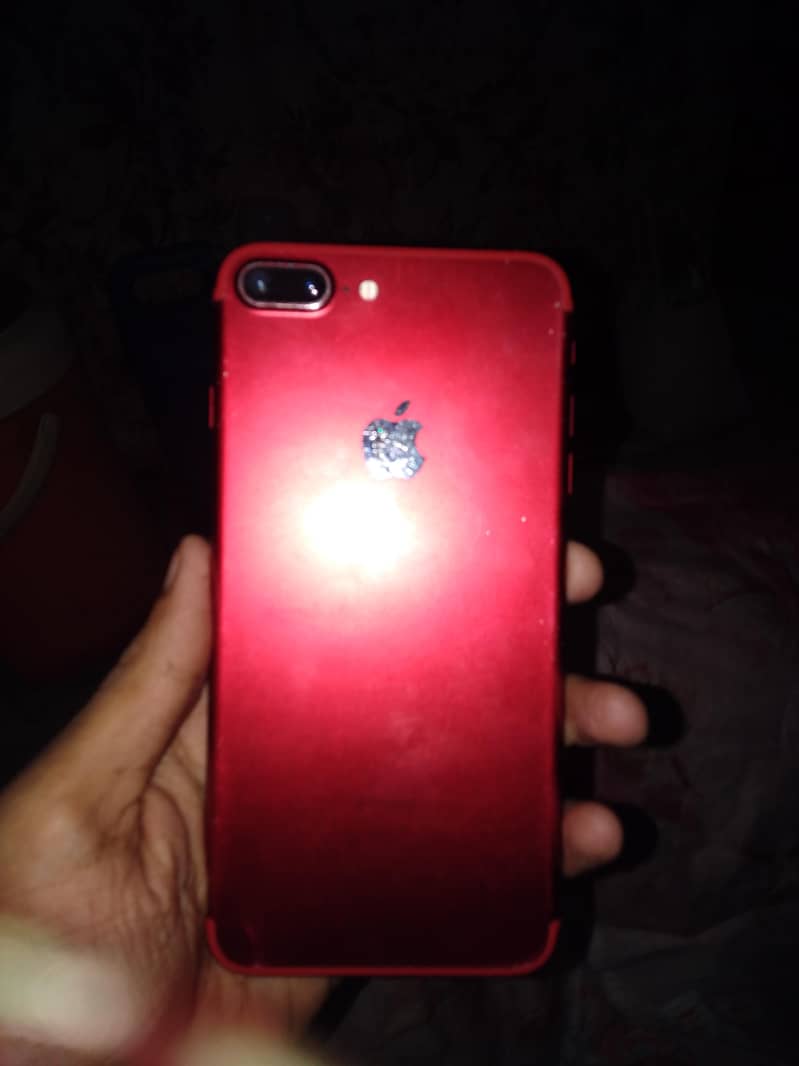 Apple iPhone 7 Plus 1