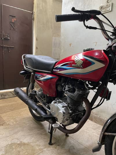 Honda CG 125 2015 model