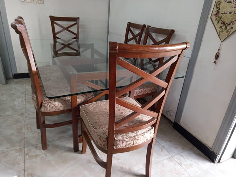 6 seater Dining table 3