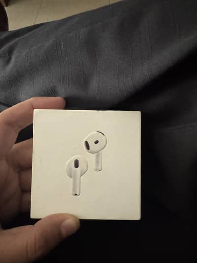 Apple AirPods 4 with ANC – Like New Condition
