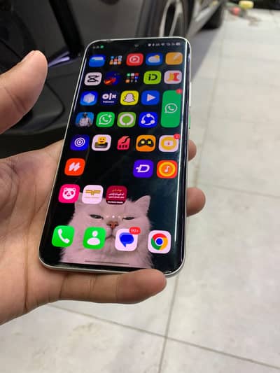 Hot 60 pro plus 16  256 with box charger