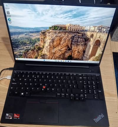 Lenovo Thinkpad E16 G1