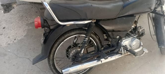 zxmco 2014 model running condition enginr  smooke ha