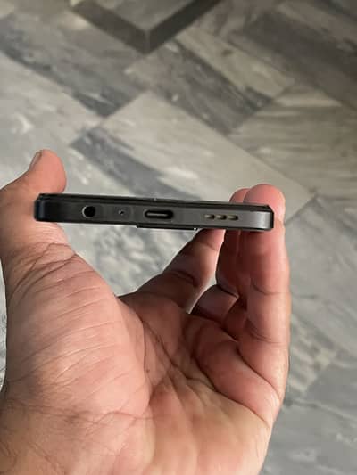 OPPO F21 Pro