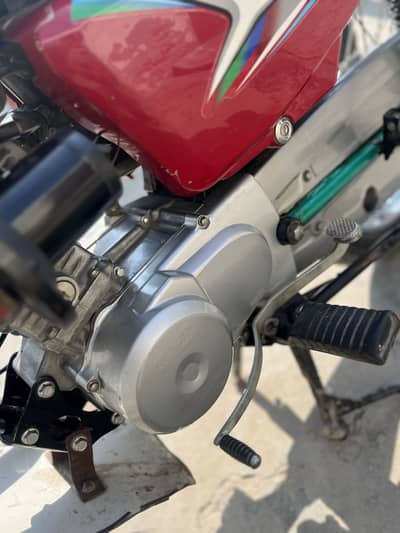 Honda 125 all okay original bike document okay Number Laga