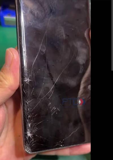 Google Pixel 7 Pro panel chahye hai