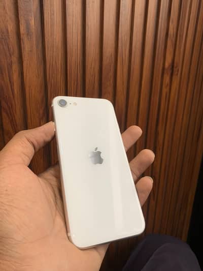 Apple iPhone SE