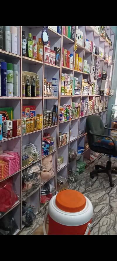 cosmetics shwop for sell. . 03162515739