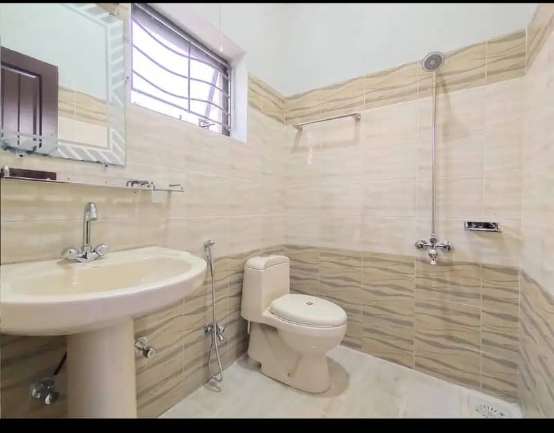 Upper Portion For Rent 3