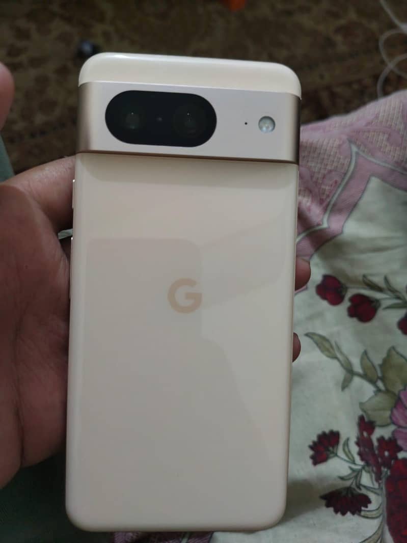 Google Pixel 8 1