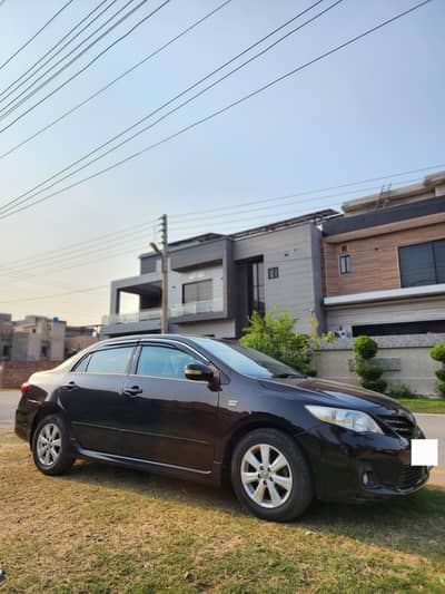 Toyota Corolla Altis 2013 cruistrinuc