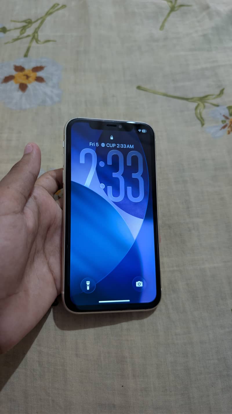 IPHONE 11 0