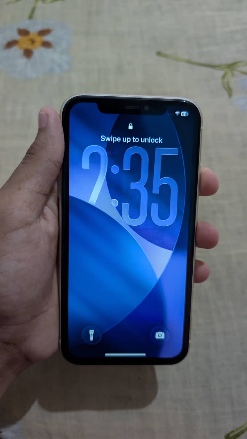 IPHONE 11 1