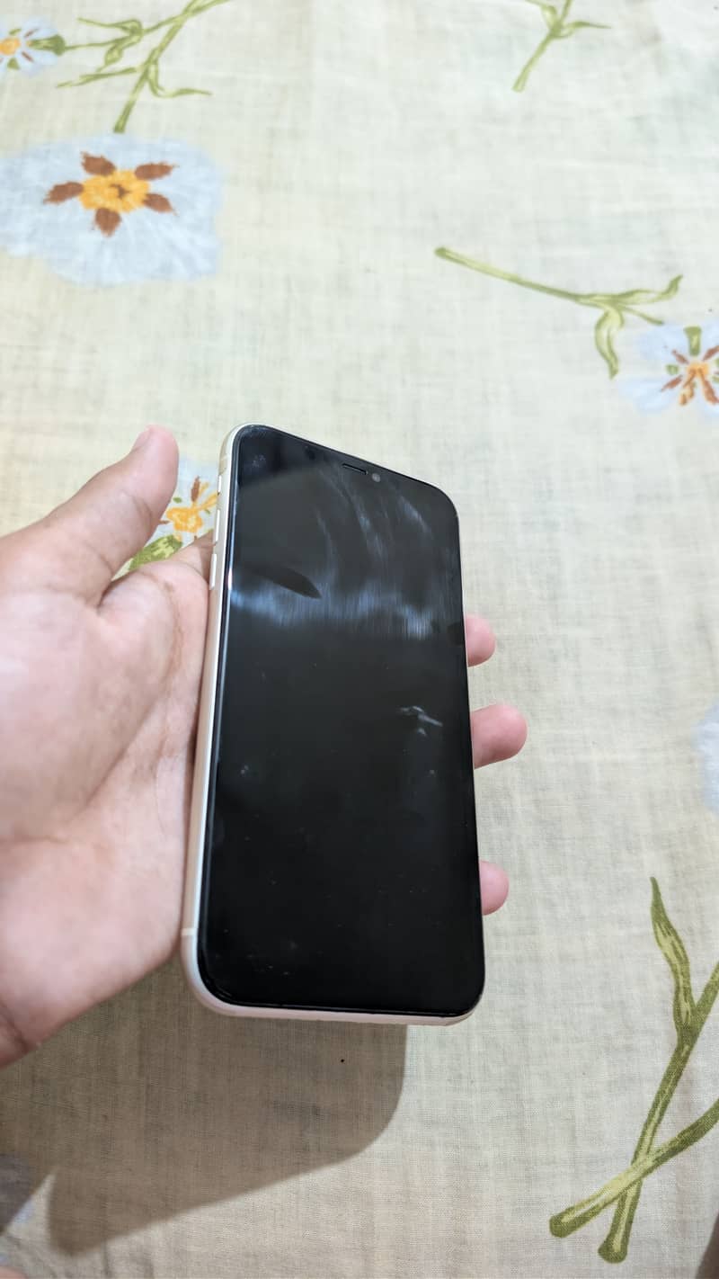 IPHONE 11 9