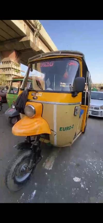 Tezraftar CNG Rikshaw