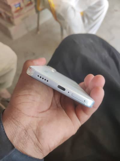 Vivo Y400