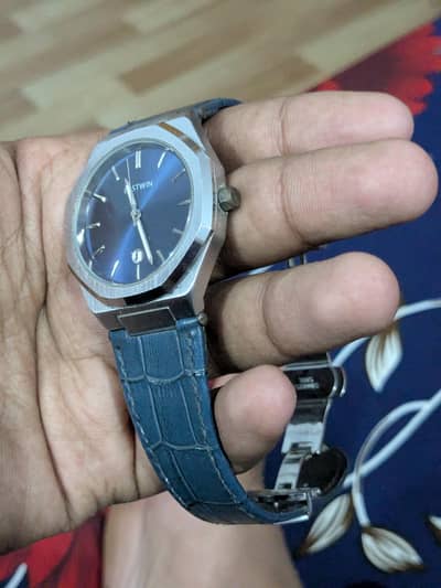 best win watch with box