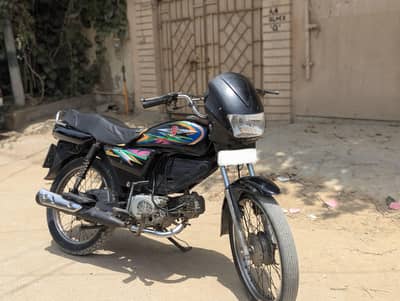 Metro 100cc Motorbike.