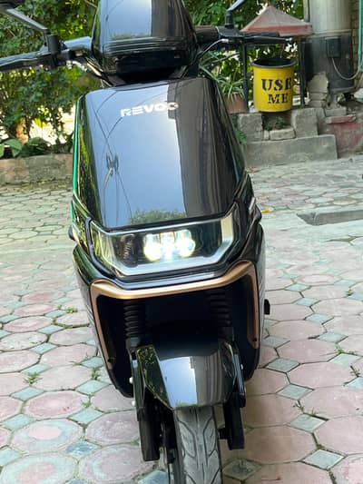 Revoo Scooty 1000 watt Graphene battery 26 model