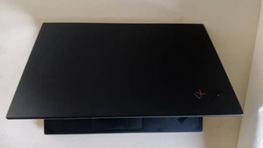 Leonovo Carbon X1 8th generation