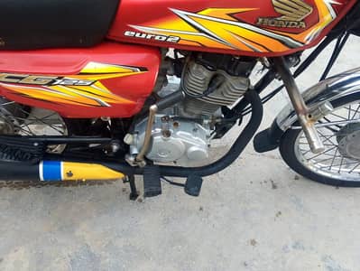 Honda 125 for sale model 2021 Bio matric on the spot 03270344219