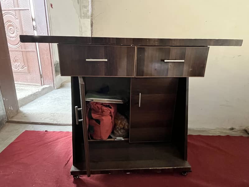 Sewing machine table 2