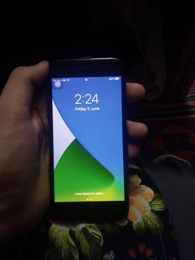 Apple iPhone 7