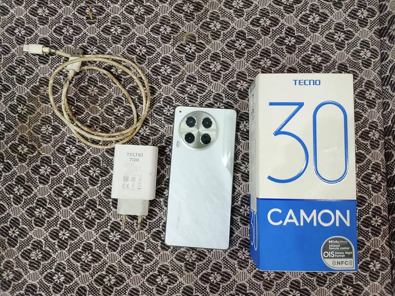 Tecno CAMON 30 0