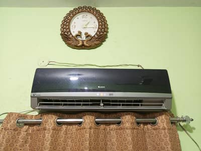 Gree DC inverter 1 ton heat and cool,  03066951856