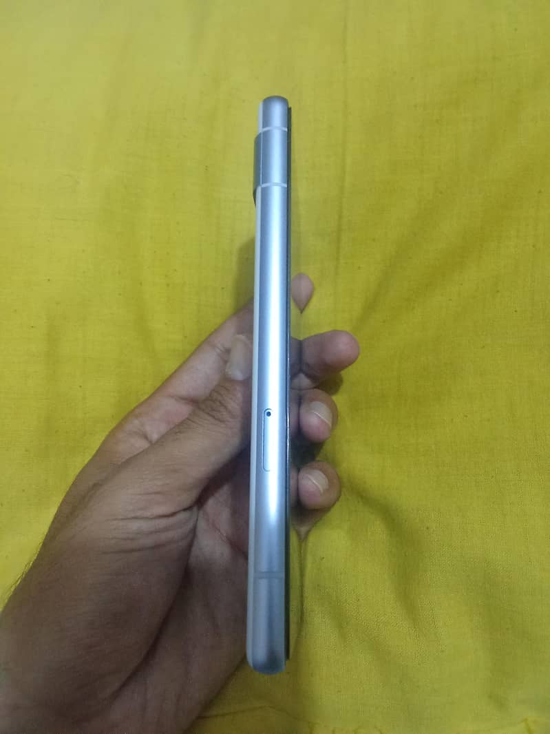 Google pixel 7a 3