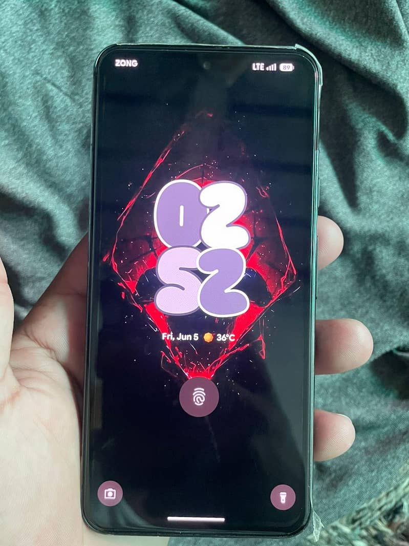 Google Pixel 8 1