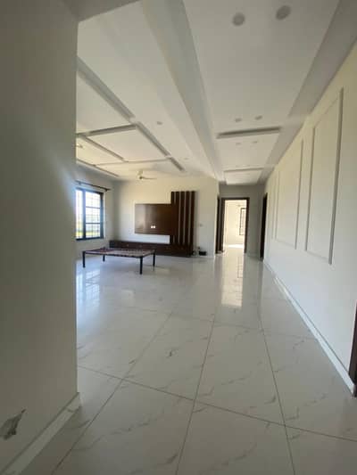 1 KANAL HOUSE UPPER PORTION FOR RENT