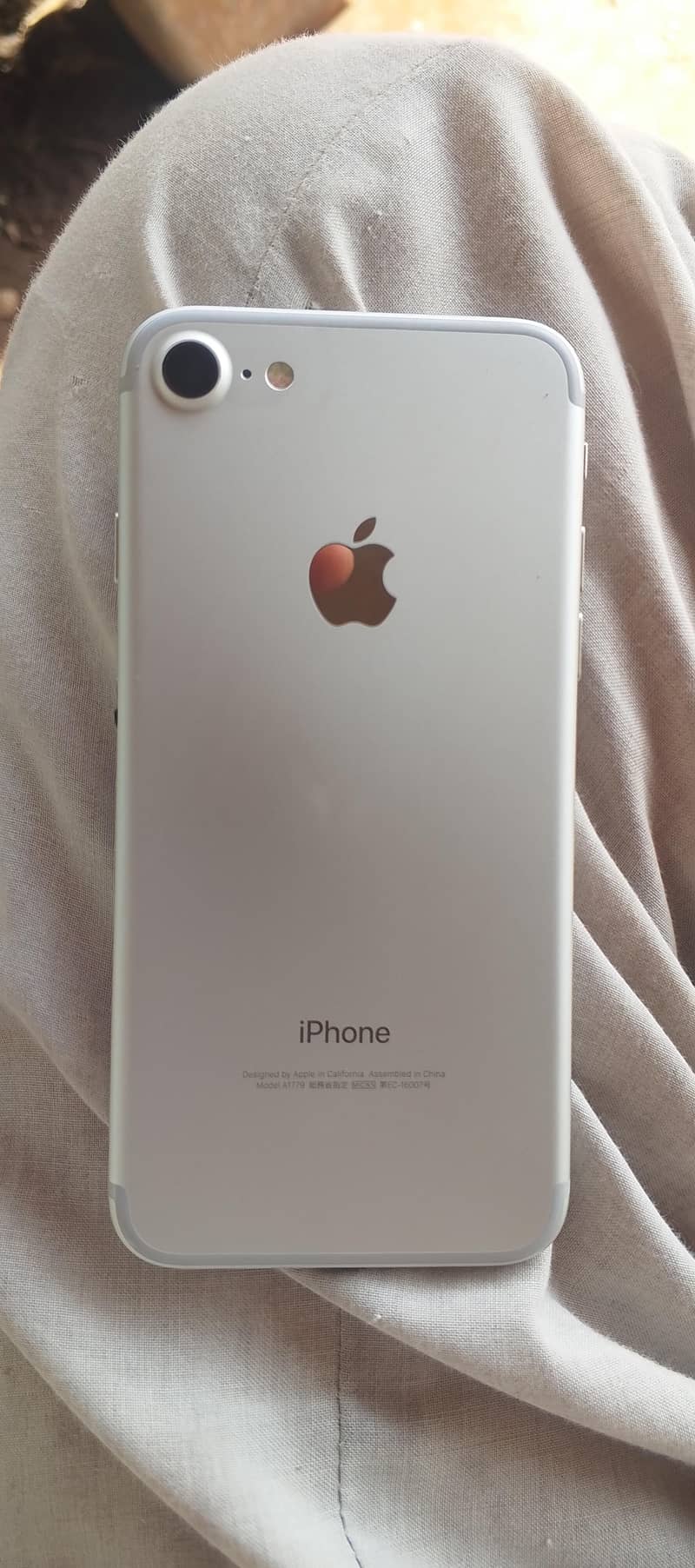 Apple iPhone 7 Plus 1
