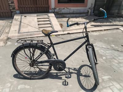 26 Number Black Cycle - Fast Aur Fit Condition!