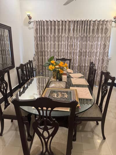 8 person dining table