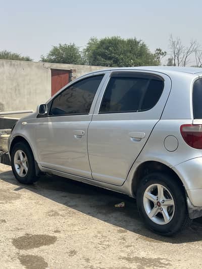 Toyota Vitz 1999