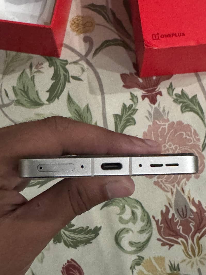 One Plus Ace 5 6