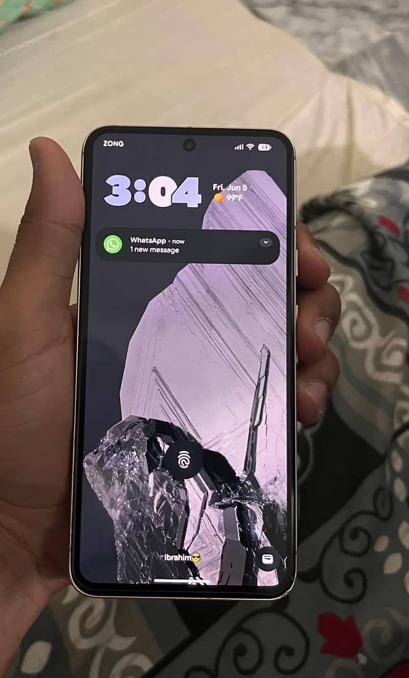 Google Pixel 8 3